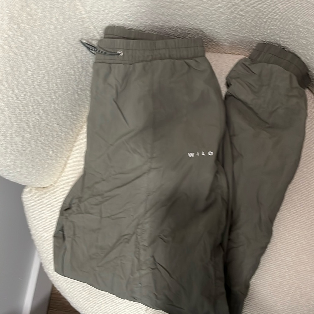 Wilo Track pants size medium